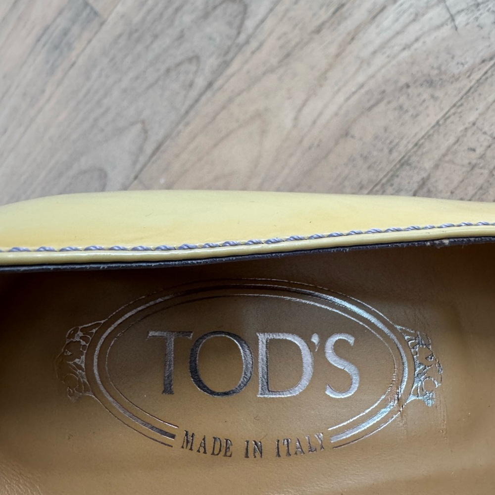 TOD'S Yellow Leather Fringe Block Heel Loafers - Picture 4 of 5